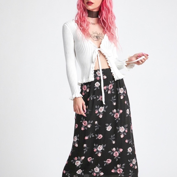 NWT Dolls Kill Ribbed Tie Front Cardigan - Picture 4 of 4